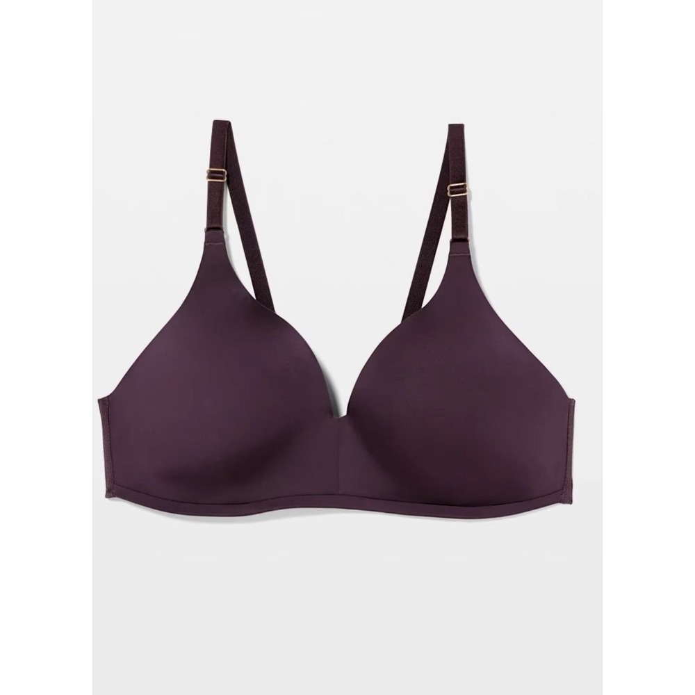 Soma Vanishing 360 Wireless Bra in the color Blackberry Wine 40C